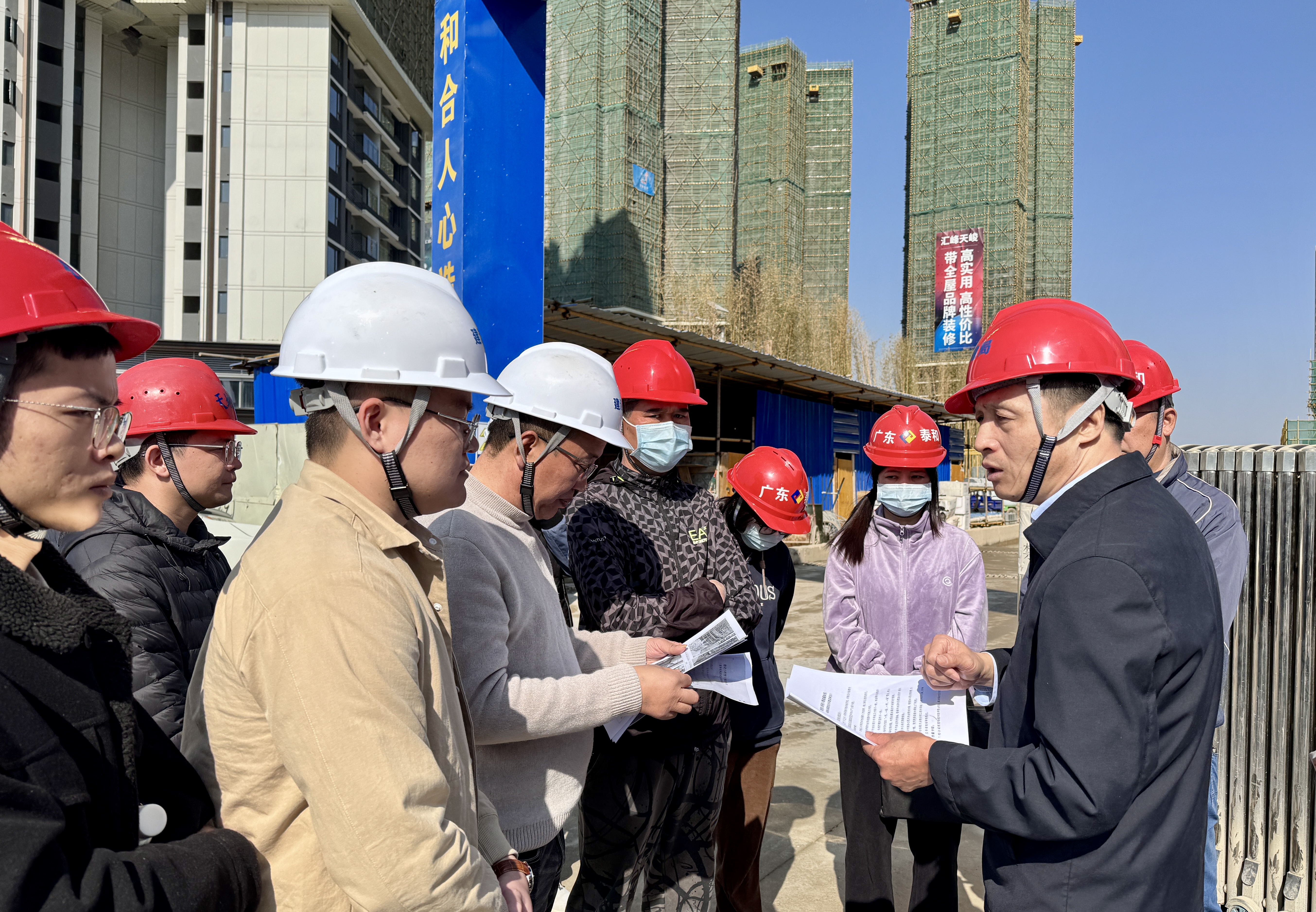 筑牢安全防線，全力推進(jìn)工程建設(shè)--市住建局開(kāi)展春節(jié)前安全生產(chǎn)檢查